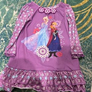 Disney Frozen nightgown